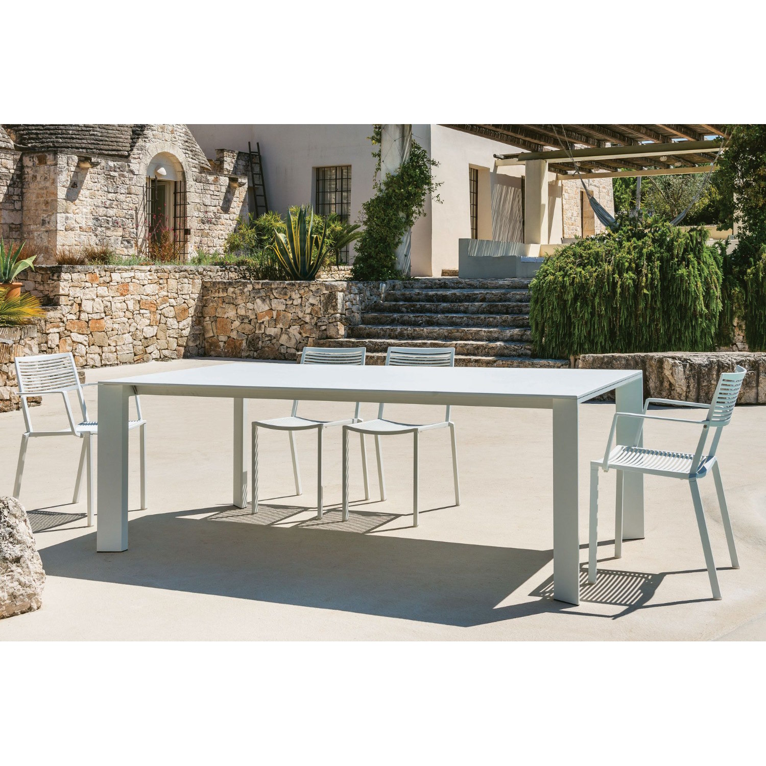 fast grande arche weiss1 100974