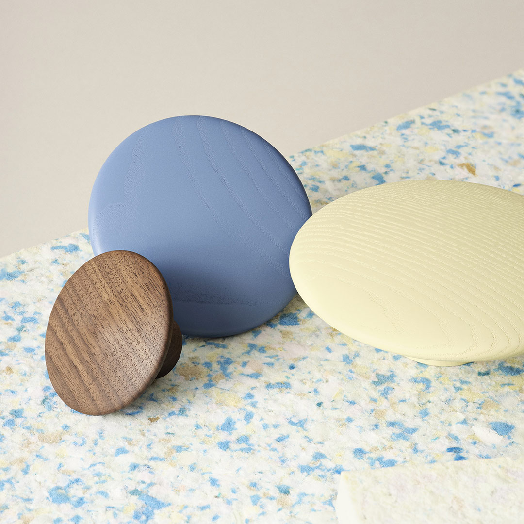 muuto dots pale blue 71140