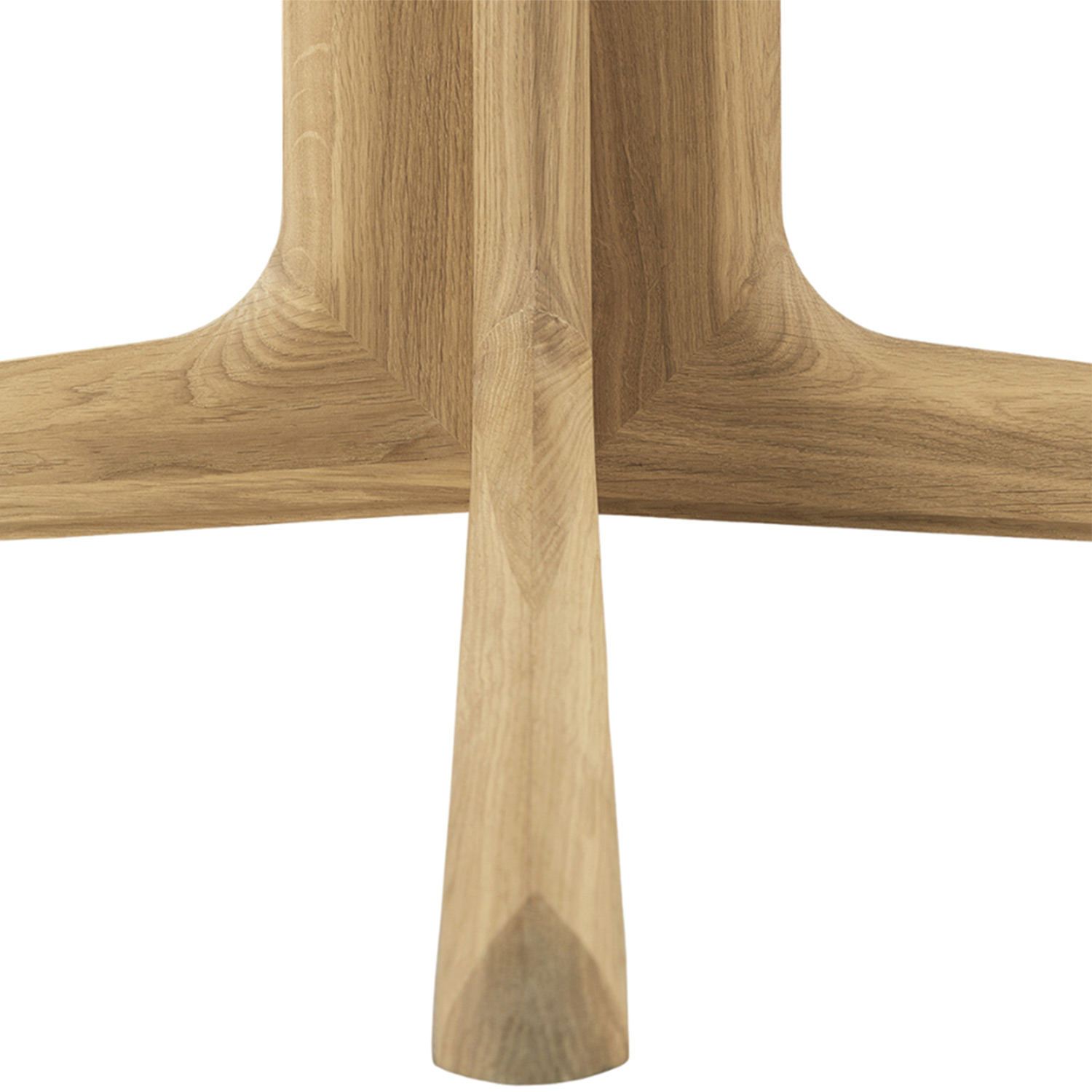 ethnicraft corto tisch freisteller4  92292