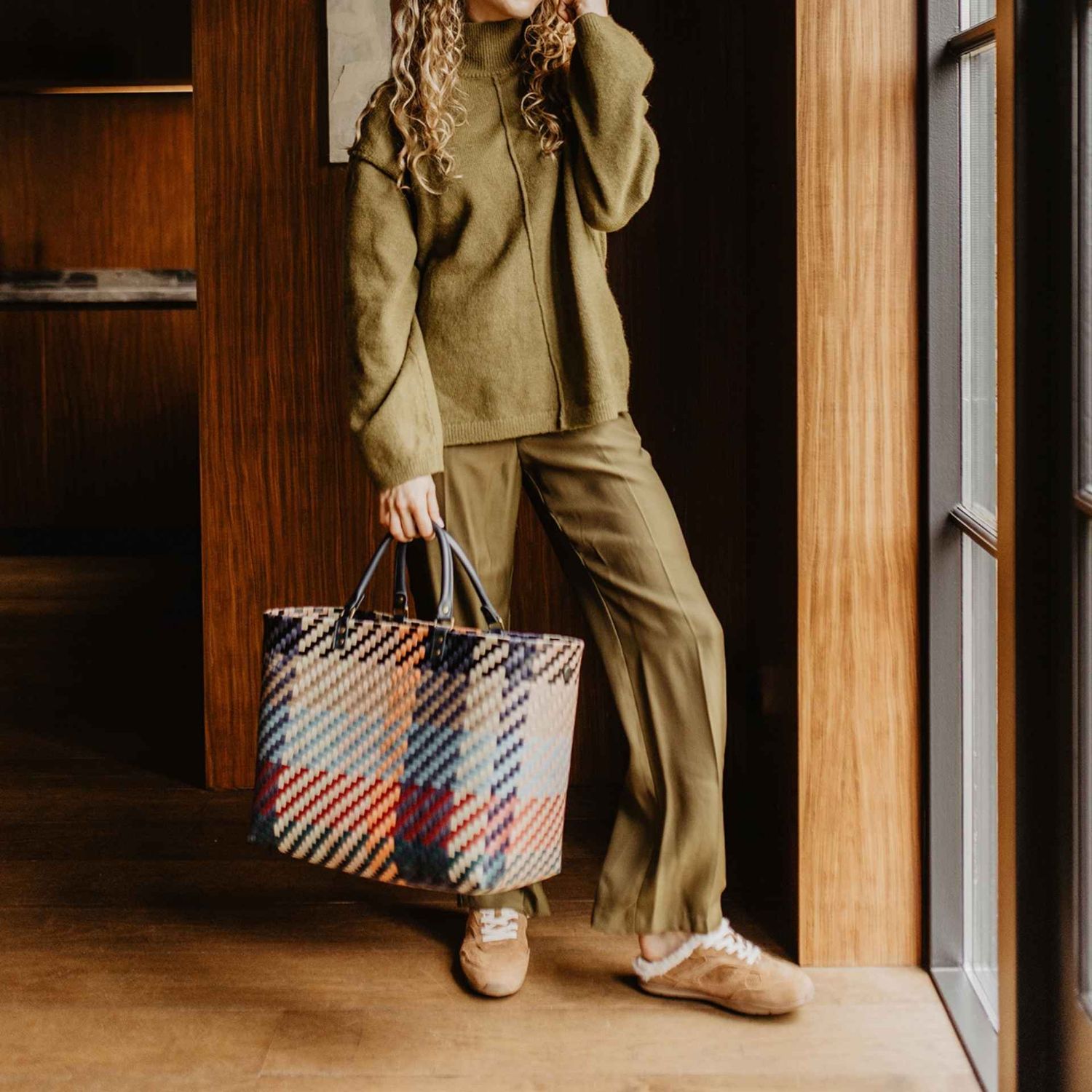 Handed By - Prescott Shopper ruby red mix
