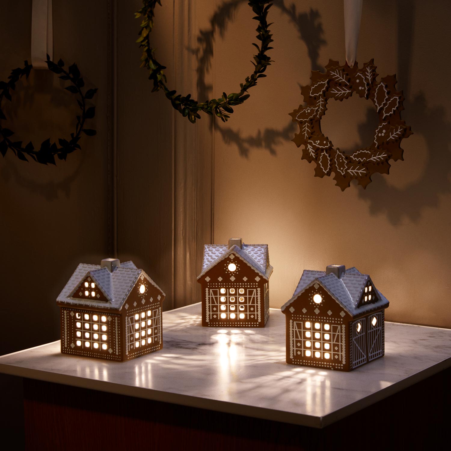 Kähler - Gingerbread Kerzenhaus Weihnachtskrippe H11.5