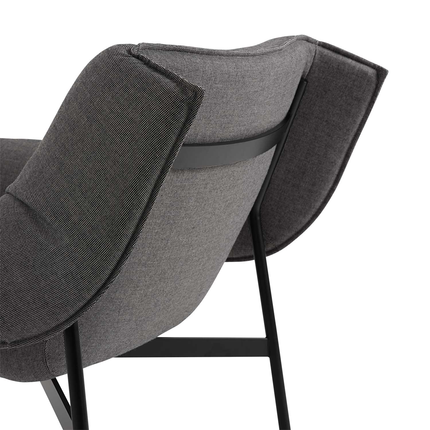 wrap lounge chair black sabi 151 detail muuto 89538