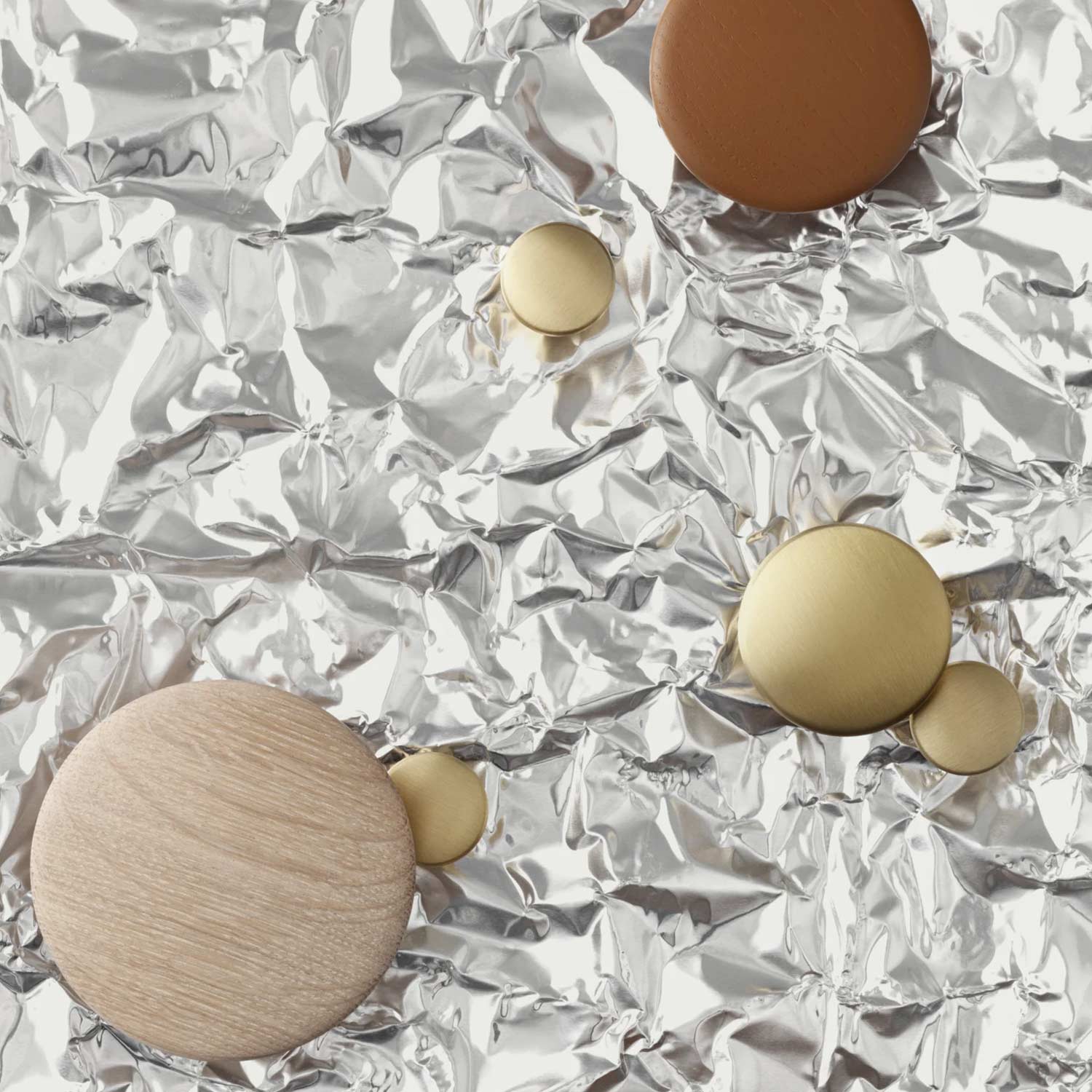 muuto the dots wood 65 wandhaken verschiedene groessen alu 85964