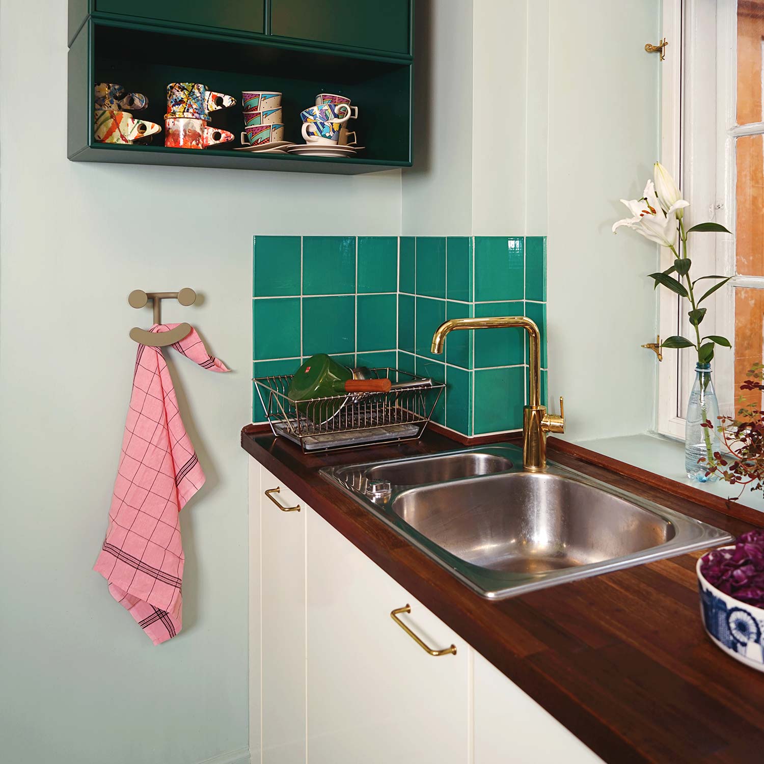 haken happy hook fritz hansen 101914