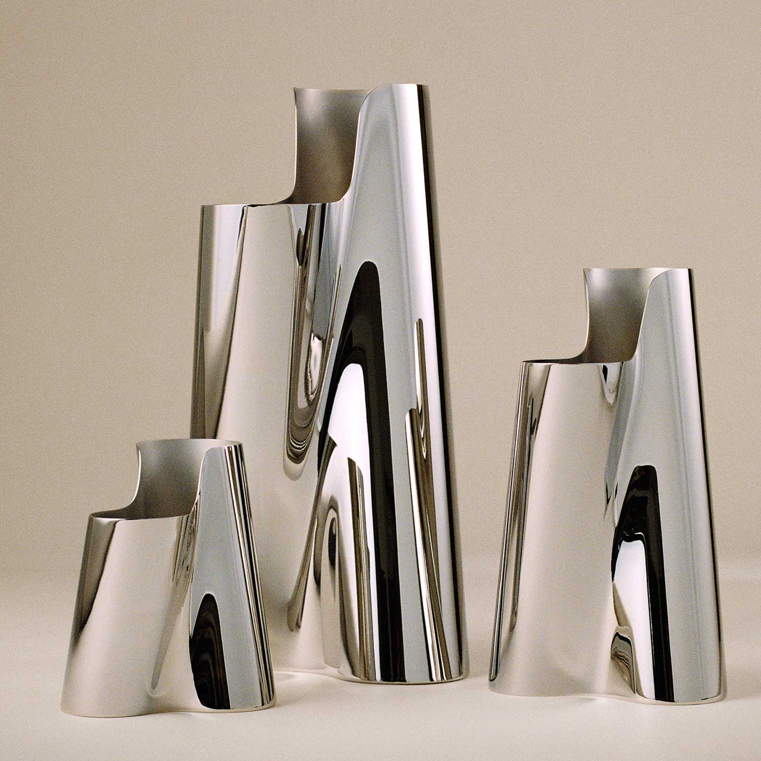 Georg Jensen - Lituus Vase aus Edelstahl large