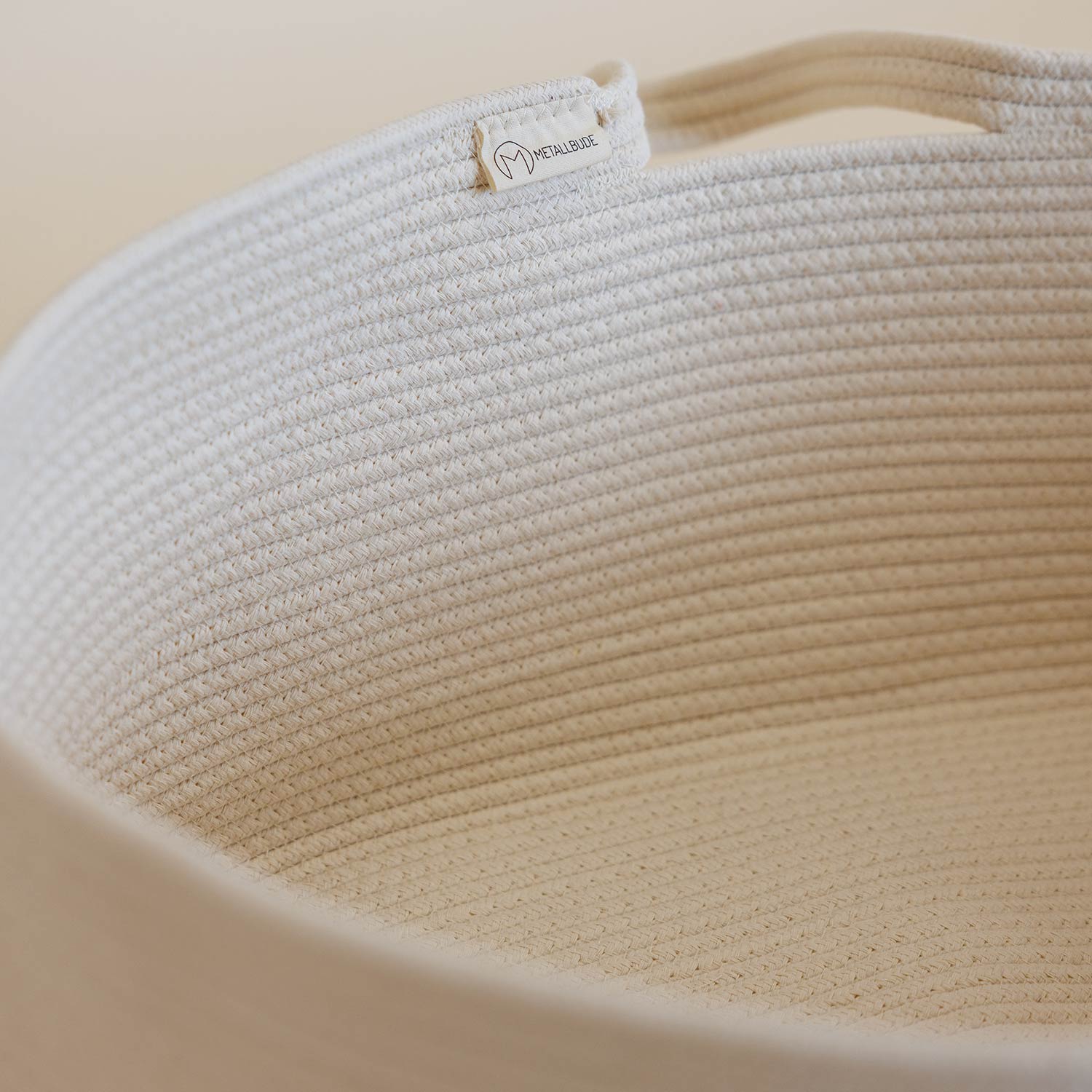 metallbude robe moseskorb natural white close up 96797