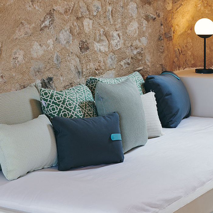 fermob kissen color mix nachtblau 77741