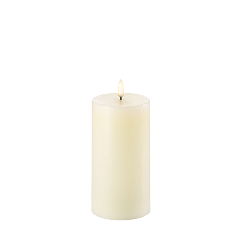 piffany uyuni pillarcandle 8x15 ivory 56255