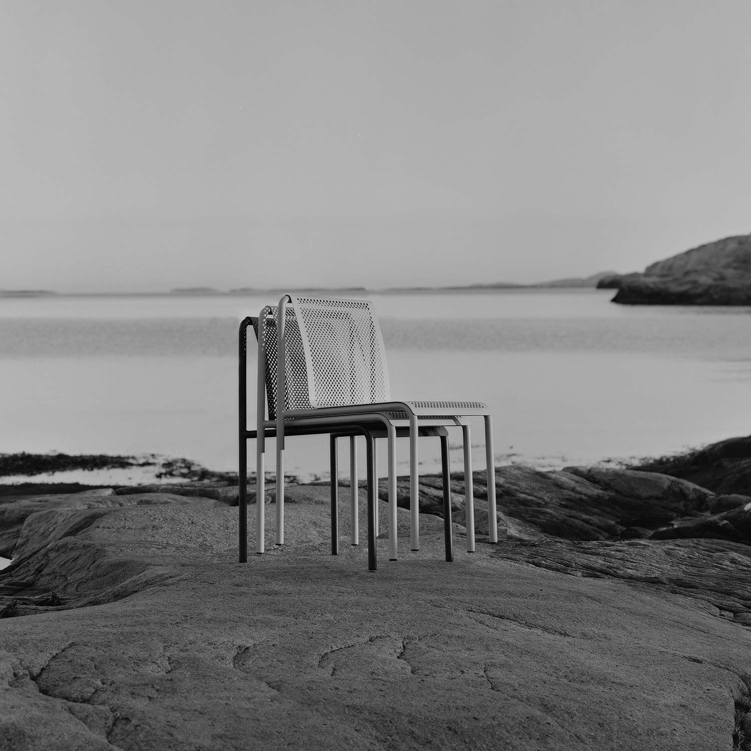 Ferm Living - Dapple Outdoor Stuhl tea green