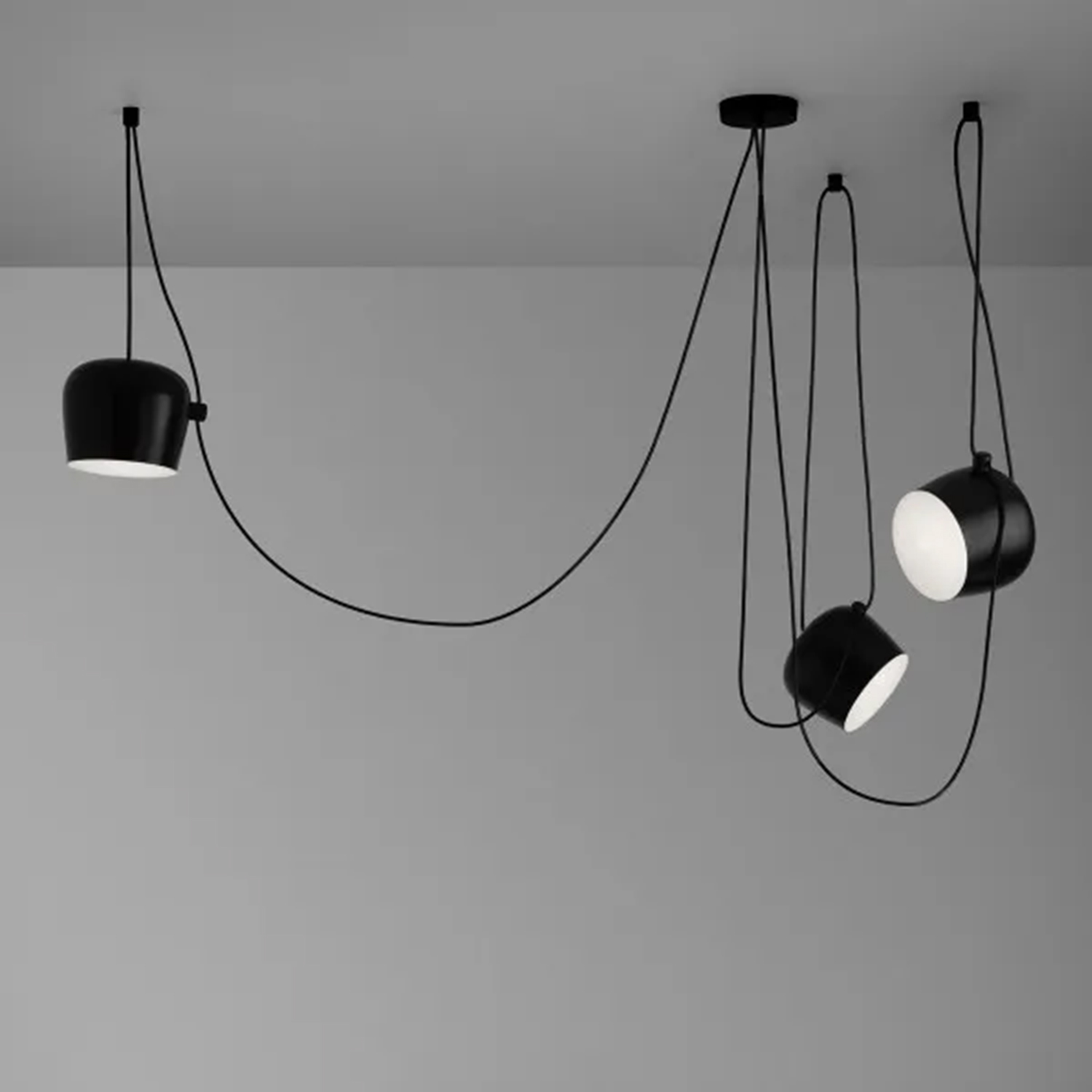 flos dreiflammig aim leuchte schwarz 70755