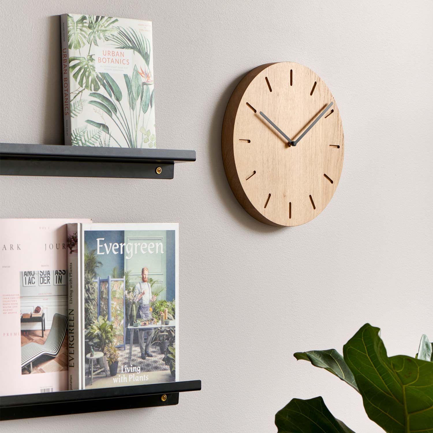 applicata watchout wanduhr holz 75576