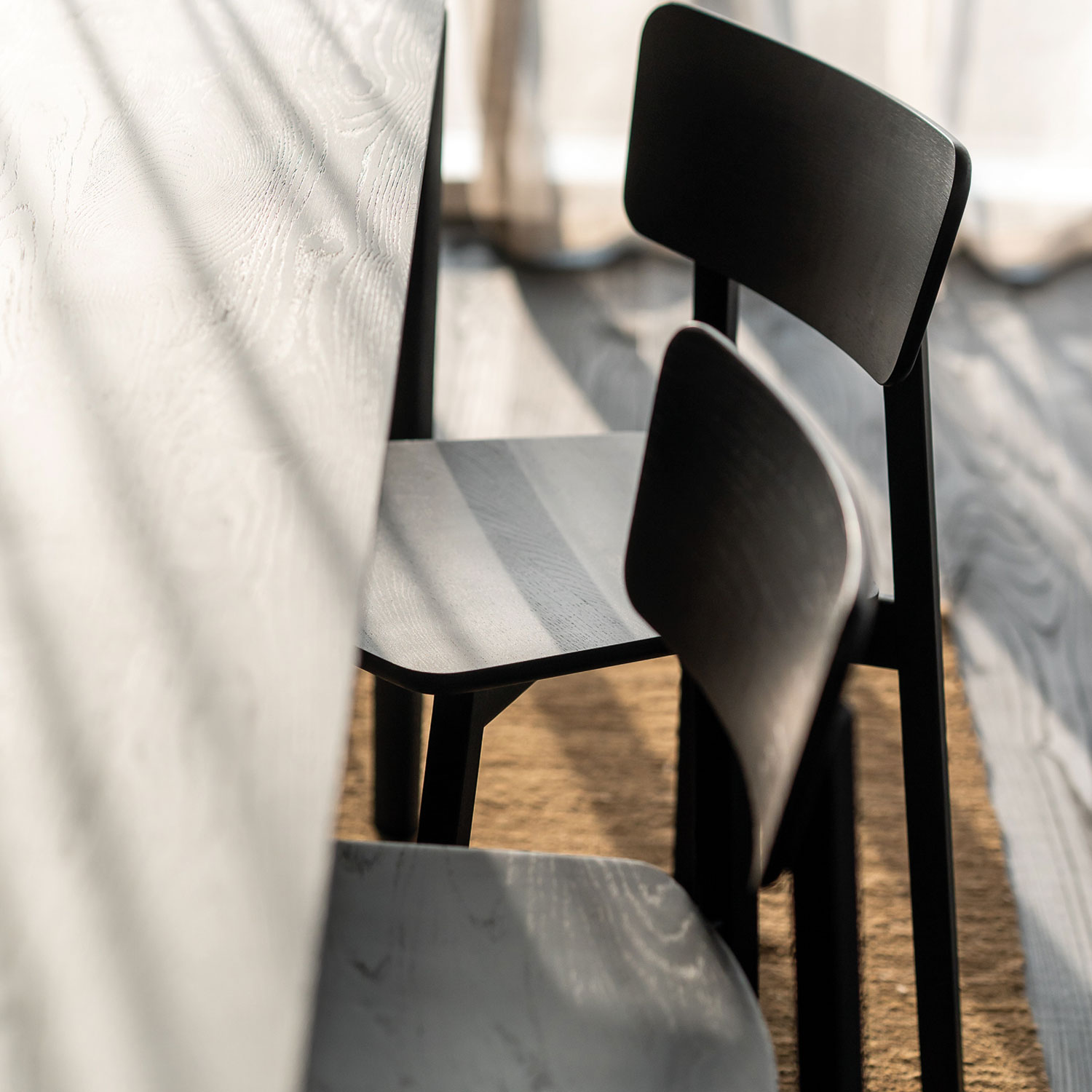 ethnicraft casale stuhl close up schwarz esszimmertisch 88241