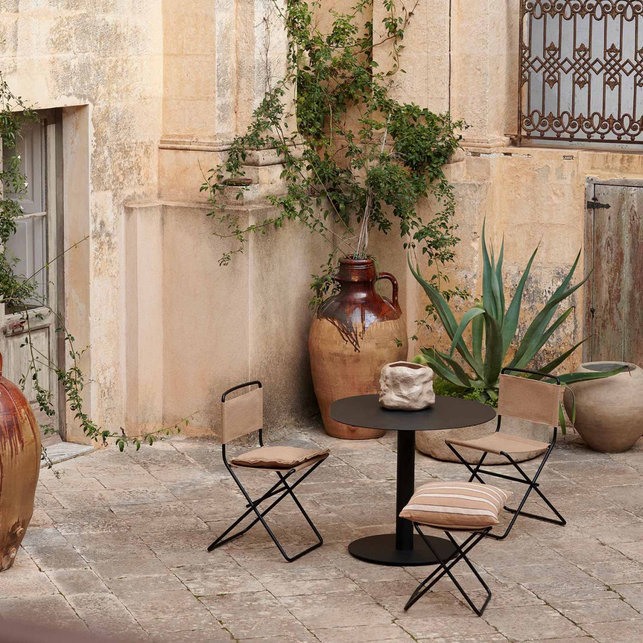 ferm living pond esstisch garten 91307 1280x1280 101498