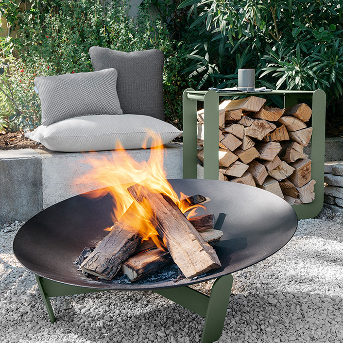 fermob nevado holztrage kaktus mit feuerschale 64514