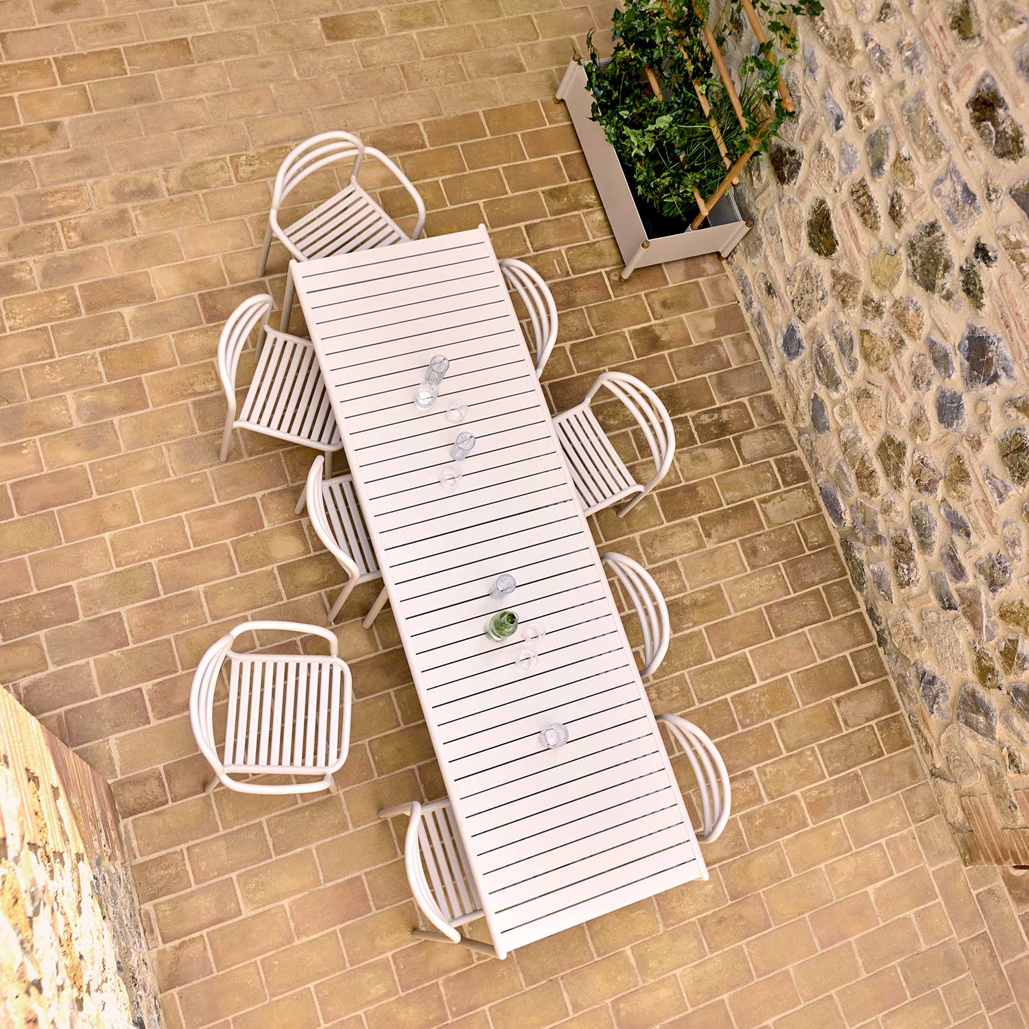 Cane-line - Bliss Tisch 80x80 m. 2 Armlehnstühlen dark green