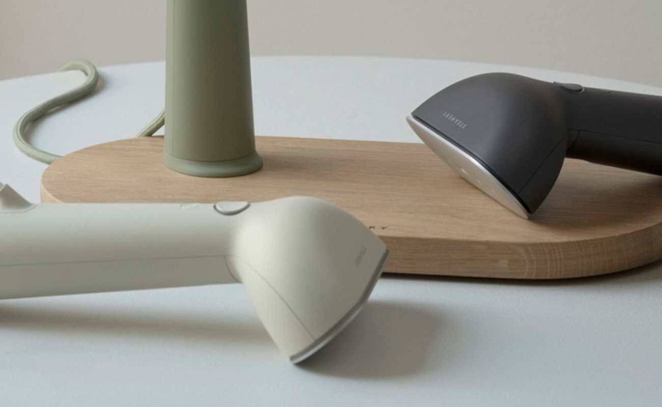 Technik Bügeln faltenfreie Kleidung Handsteamer