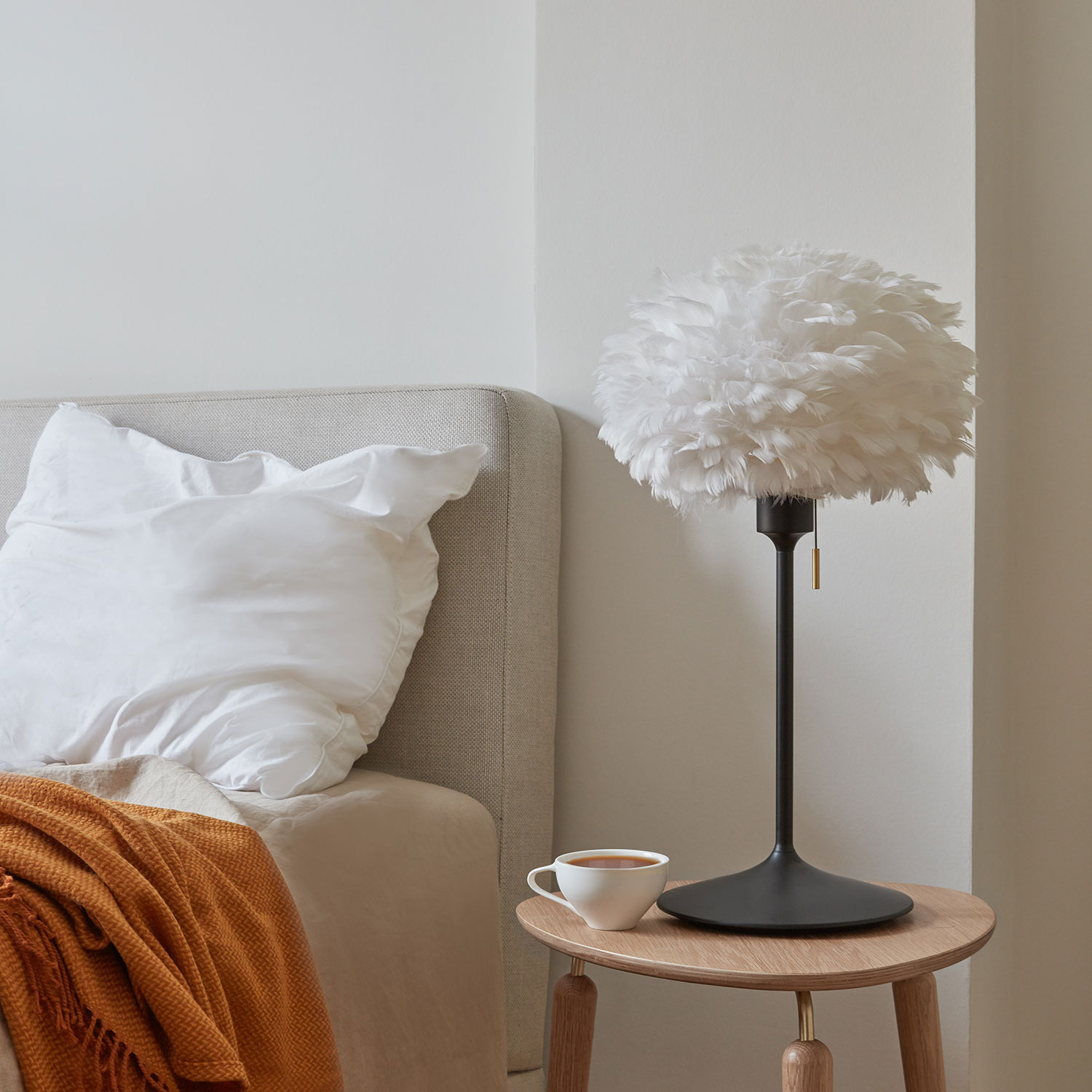 UMAGE - EOS mini weiß + Santé Tisch schwarz