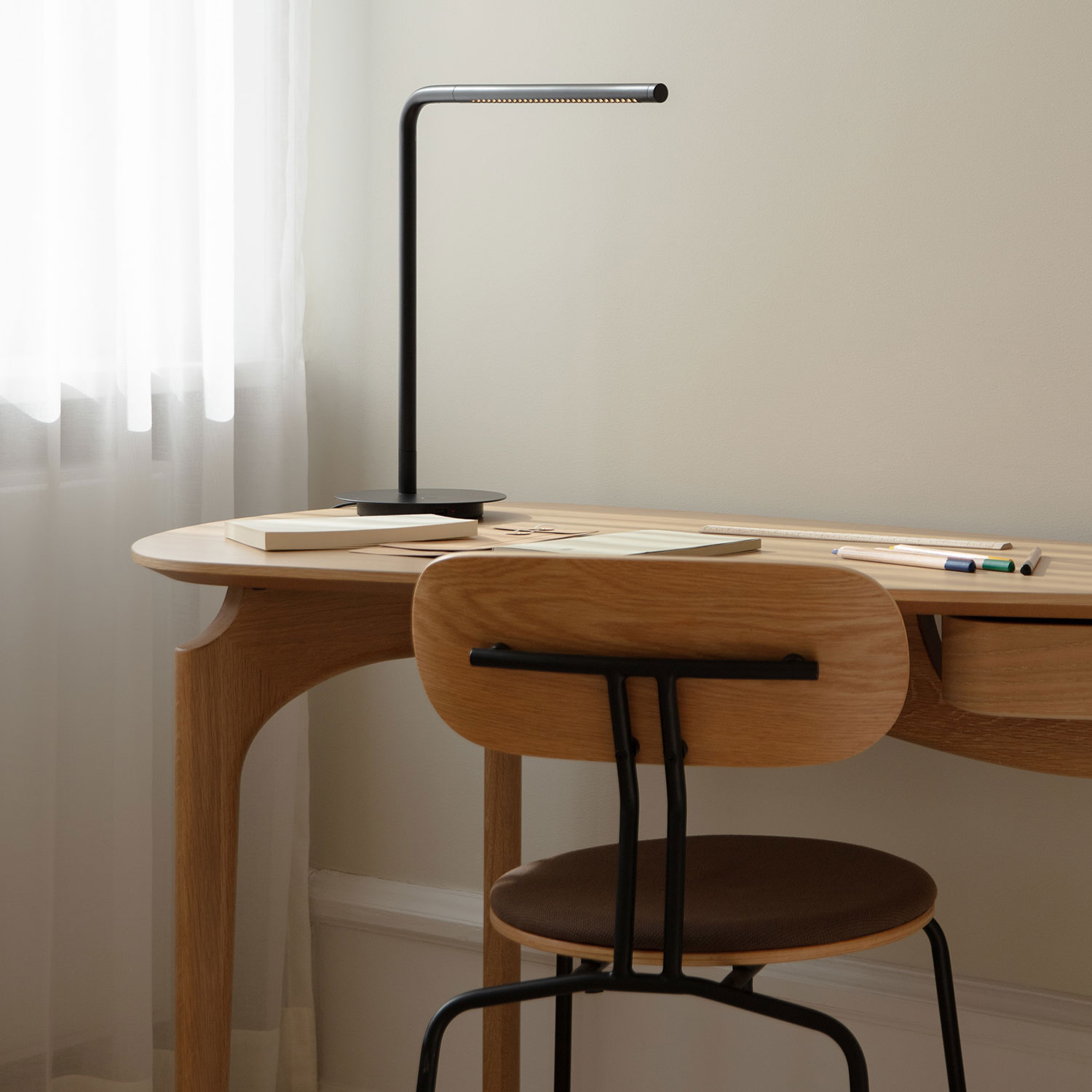 UMAGE omni schreibtischleuchte 102933