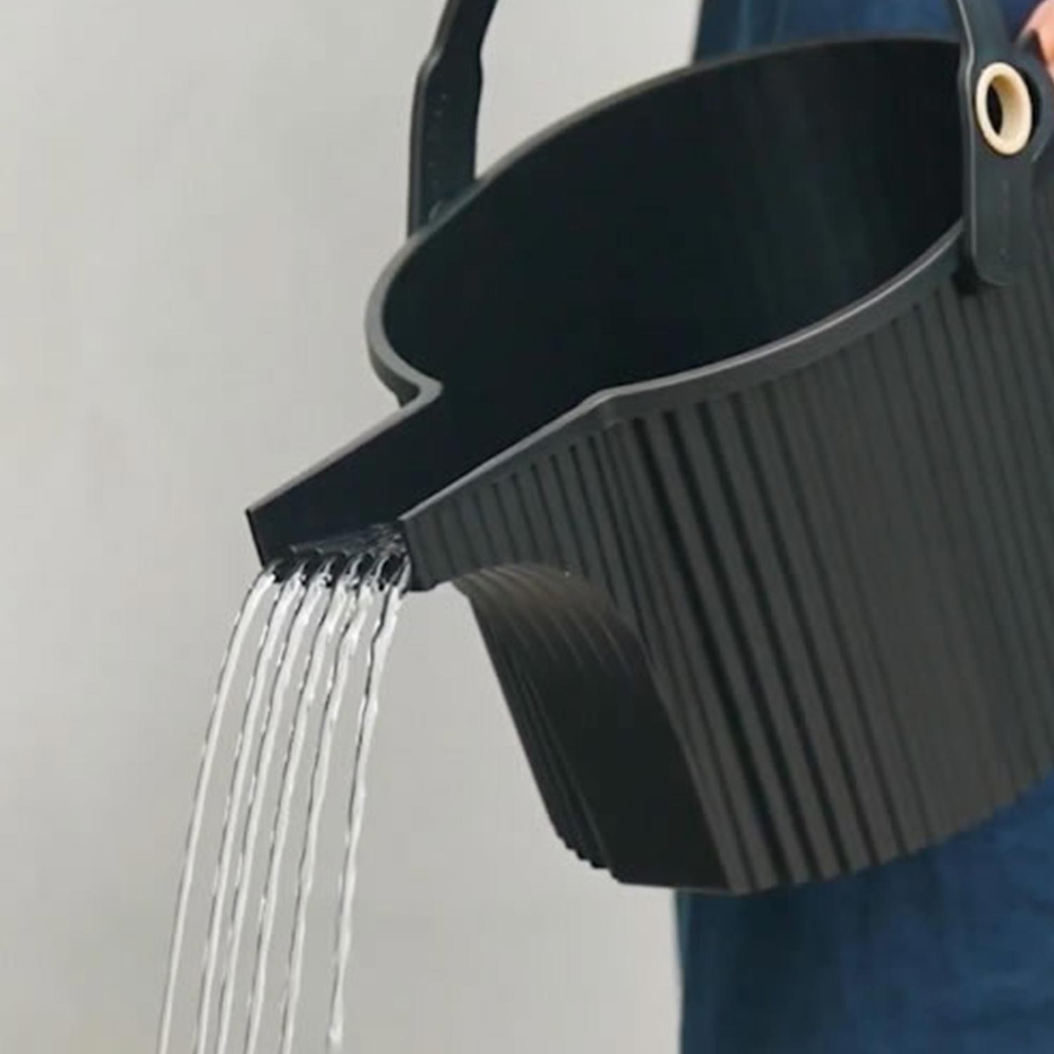 Hachiman - Garden Beetle Gießkanne 5 Liter weiß