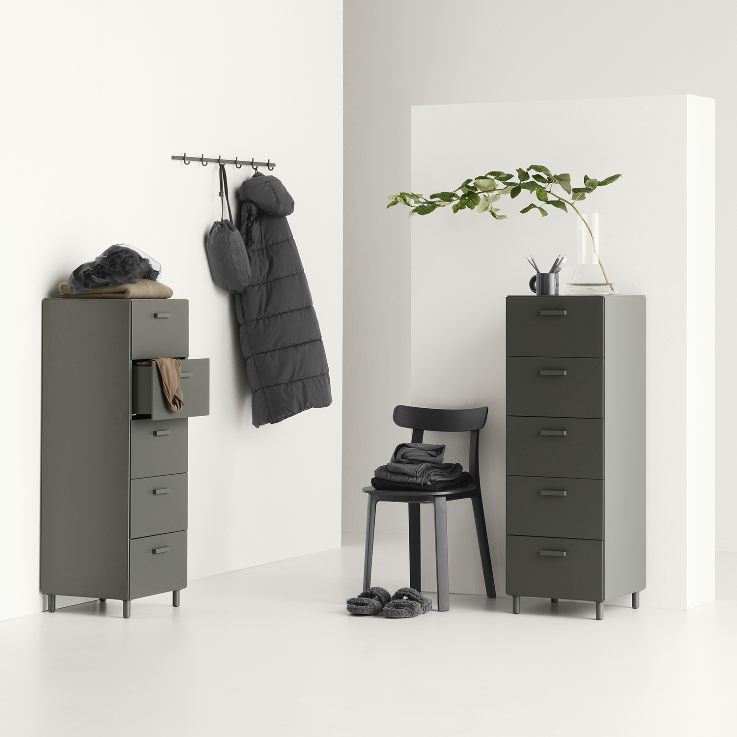 garderobe string furniture relief 99481