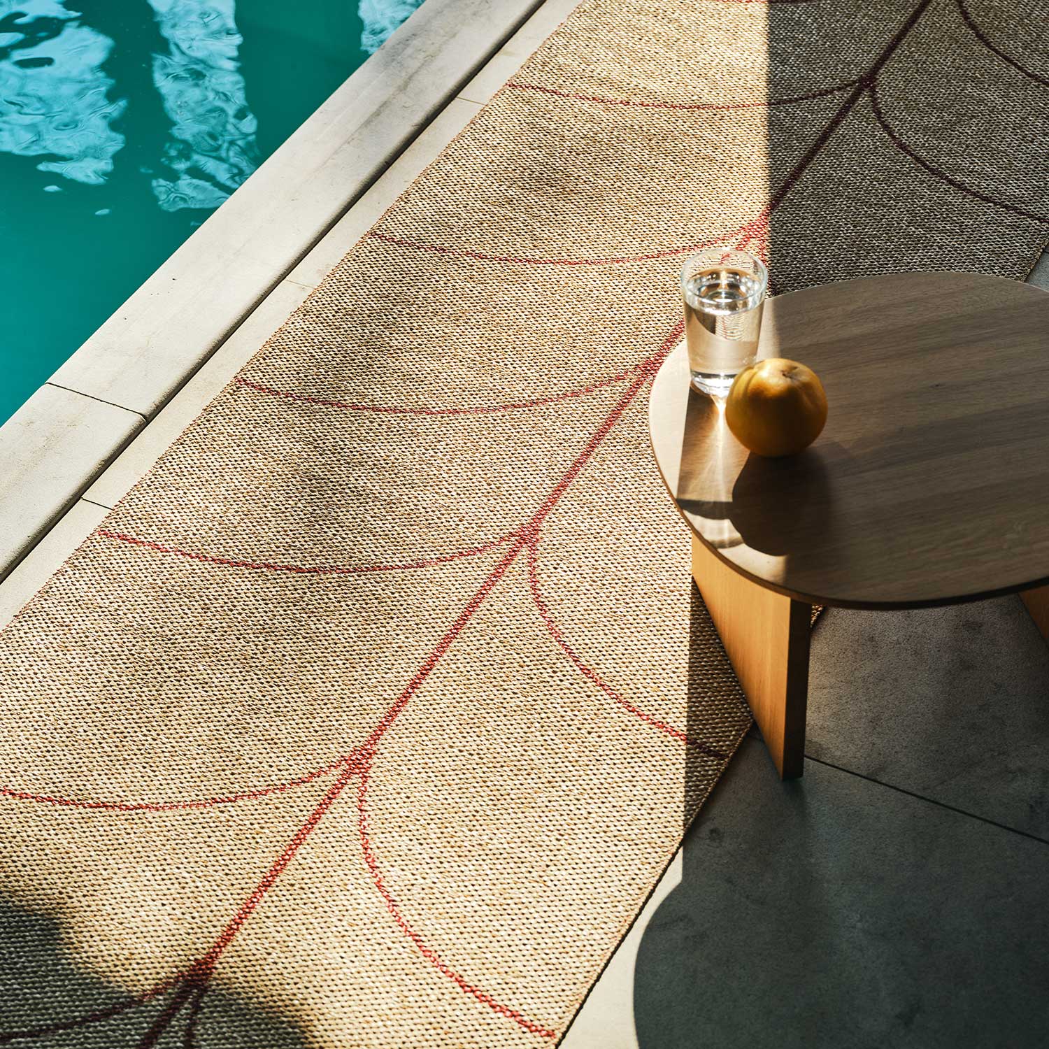 Pappelina - Leif Teppich 70x180 cm berry/beige