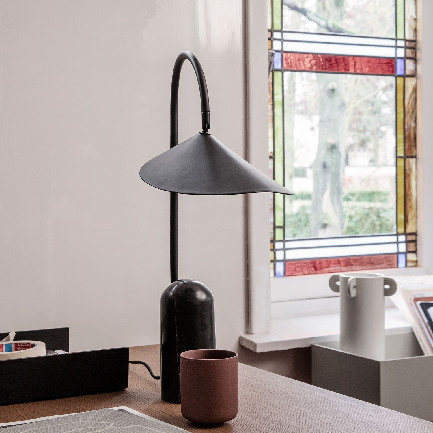 ferm living Arum table lamp schwarz 3 60767