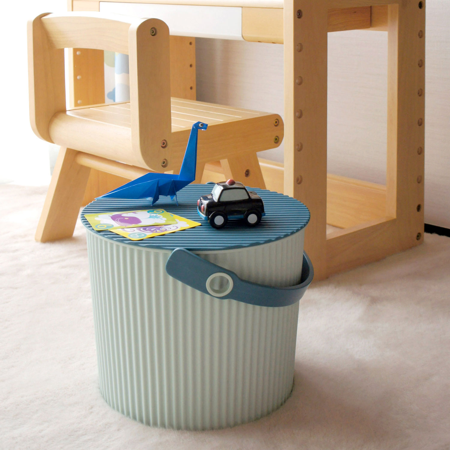 Hachiman - Omnioutil Eimer mit Deckel 8 l purple