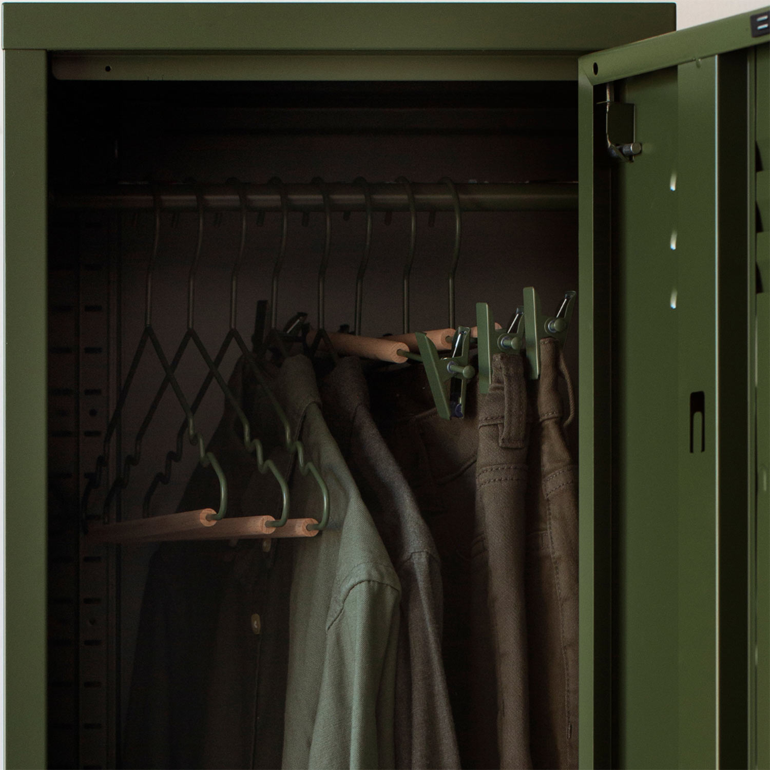 mustard made adult top hangers kleiderbuegel olive kleiderschrank 96468