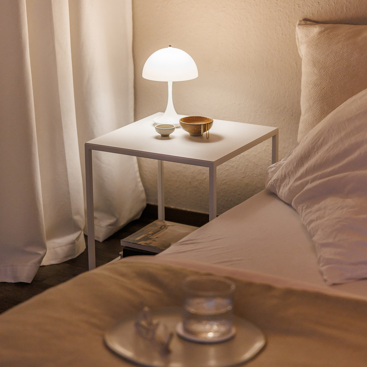 metallbude soli x beistelltisch weiss schlafzimmer 96790