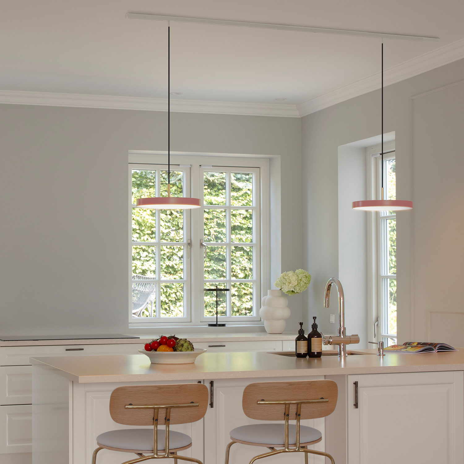 UMAGE - Asteria Plus mini anthracite grey messing