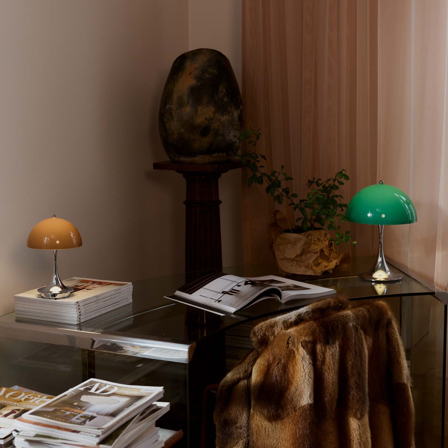 Louis Poulsen - Panthella 250 Tischleuchte opal weiß