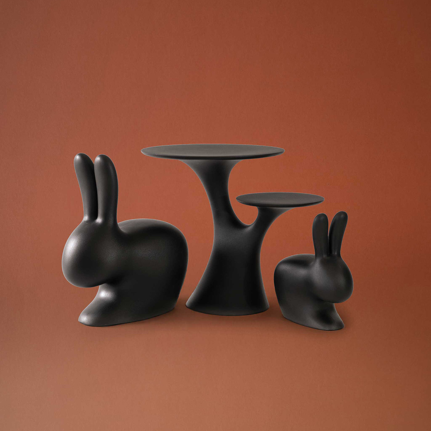 qeeboo rabbit tree tisch schwarz hasen 97595