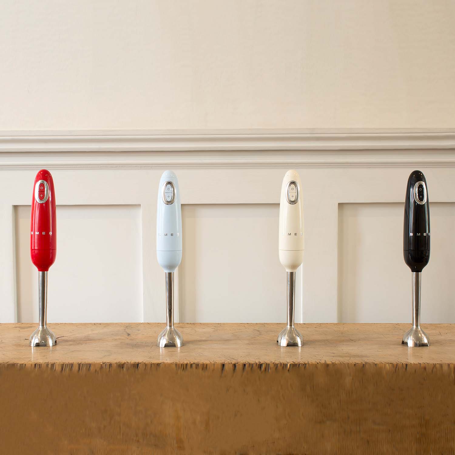 Standmixer SMEG Handmixer HBF01 Ambiente