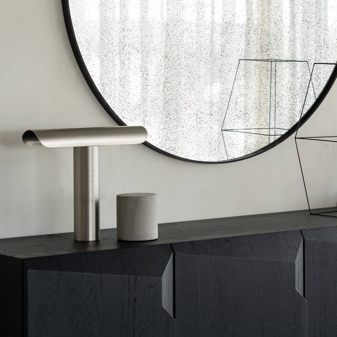 ethnicraft stairs anrichte schwarz ambiente close up 90099