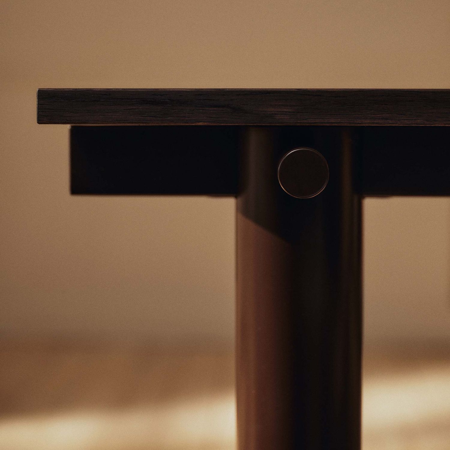 Ferm Living - Atura Tisch 160x90 Chocolate/Burgundy Linoleum