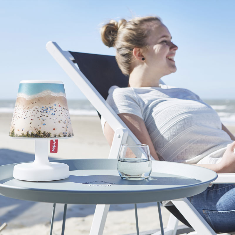 strand frau fatboy cooper cappie tischleuchte cosy beach 58871