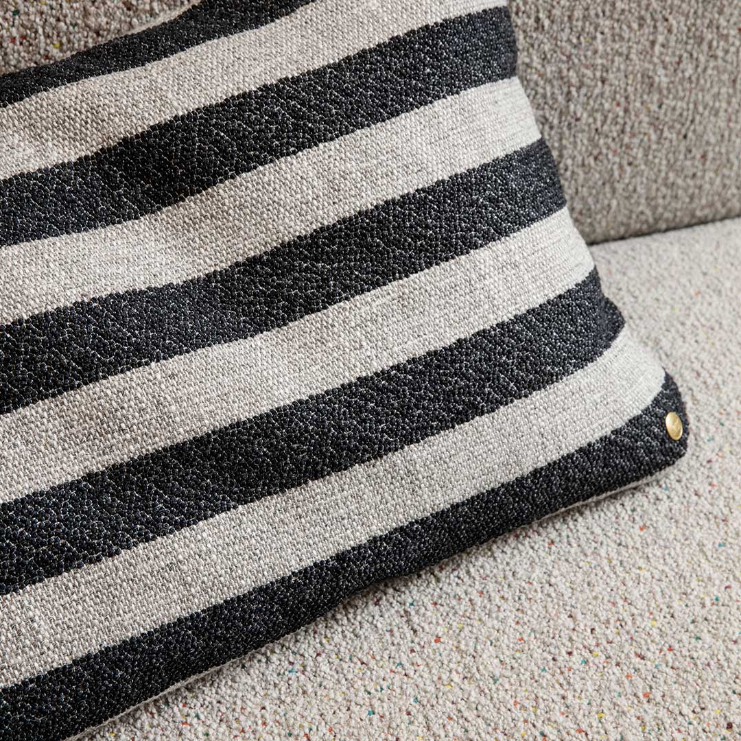 ferm living clean kissen gestreift detail 81418