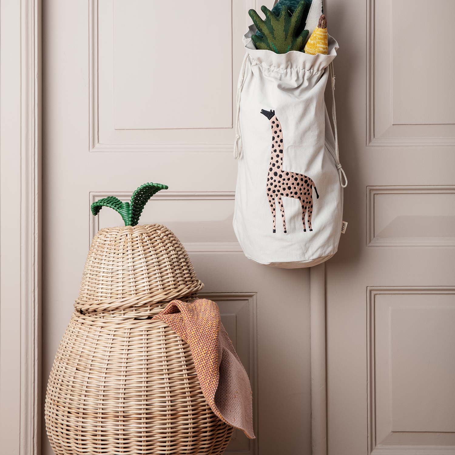 ferm living braided storage basket pear flur 58699