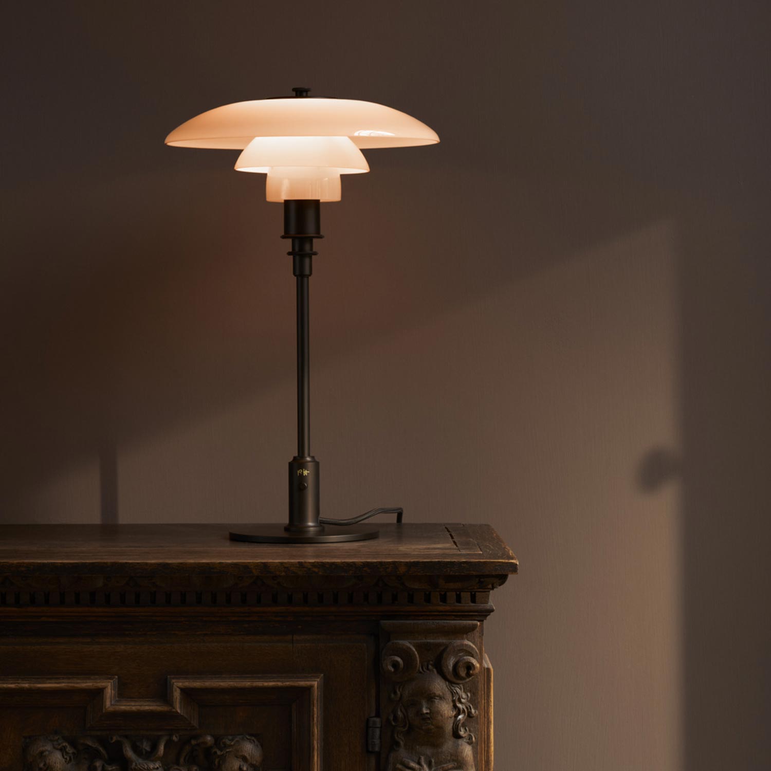 Louis Poulsen - PH 3/2 Tischlampe Limited Edition