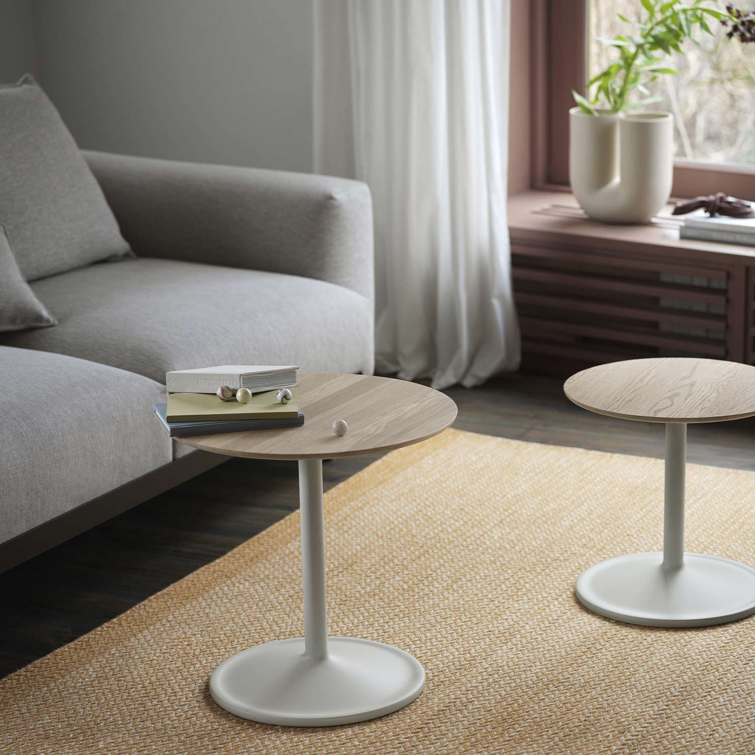 muuto soft side table kink vase 70907