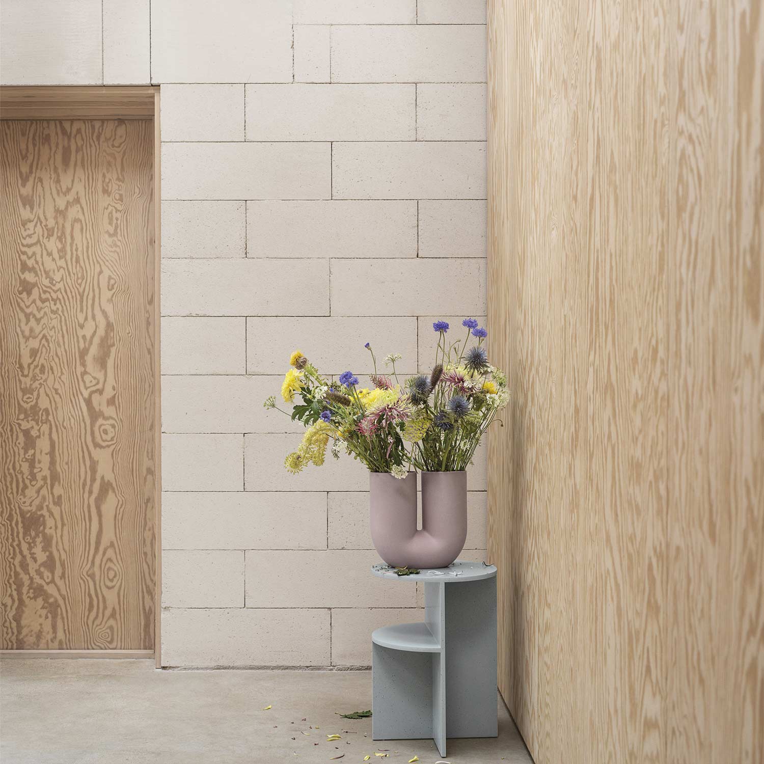 muuto kink blumenvase dusty lilac porzellanvase 80045