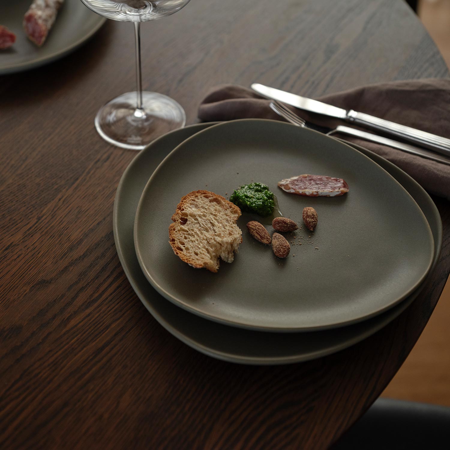 Ro Collection - Signature tiefe Teller pale green