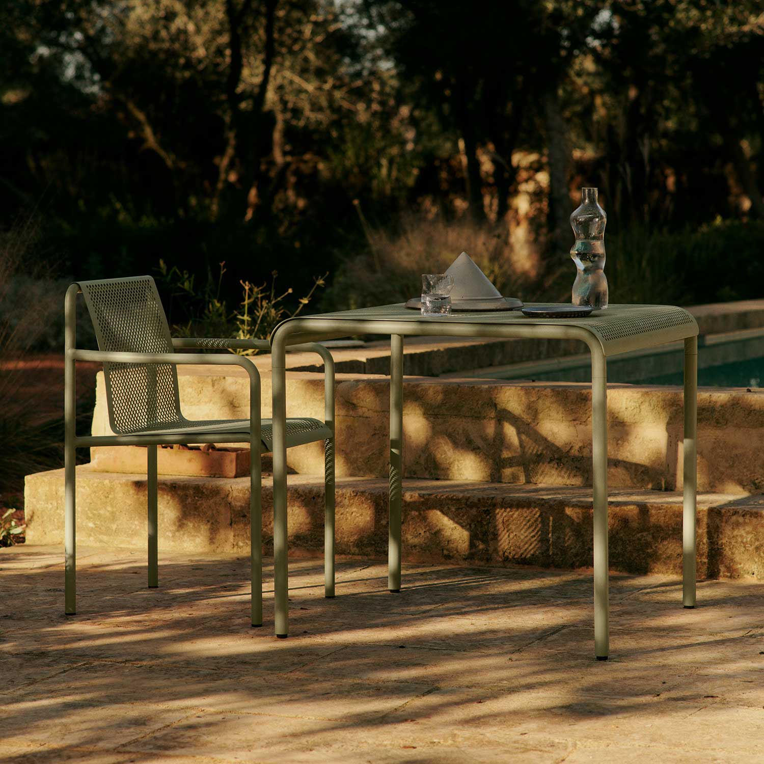 Ferm Living - Dapple Outdoor Tisch 160x90 cm cashmere