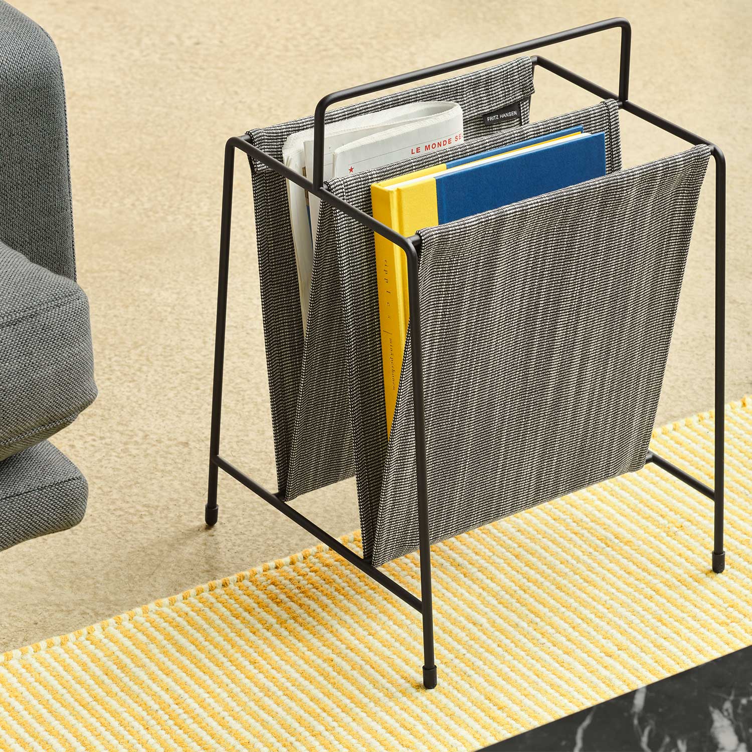 fritz hansen zeitschriftenstaender 102063