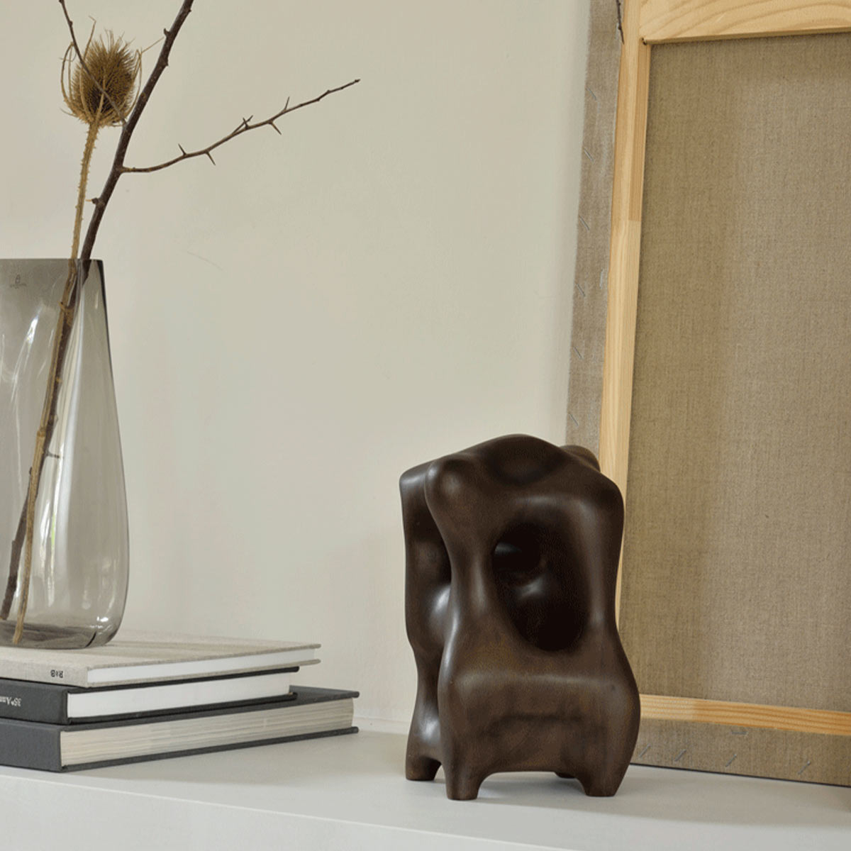 ethnicraft organic skulptur natural mahagoni dunkel regal lifestyle 86445