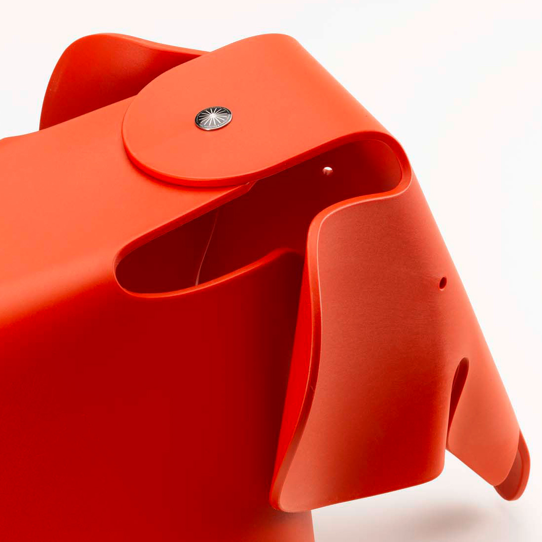 vitra eames elephant rot 3