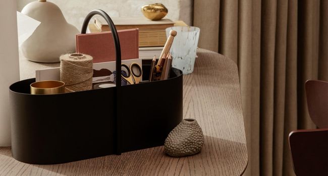 Ferm Living Aufbewahrungsbox Grib Toolbox mit Nähmaterialien