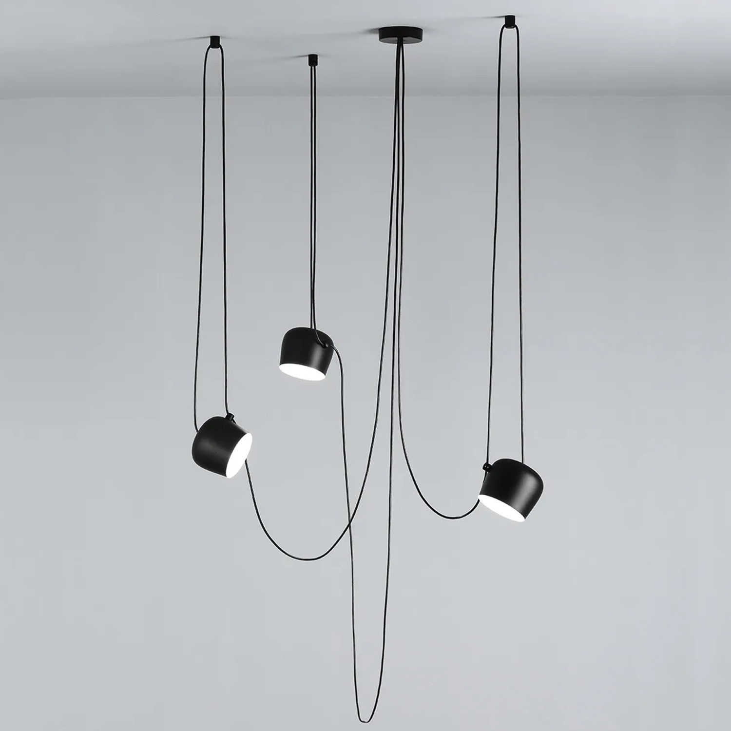 flos dreiflammig aim leuchte schwarz small 70753