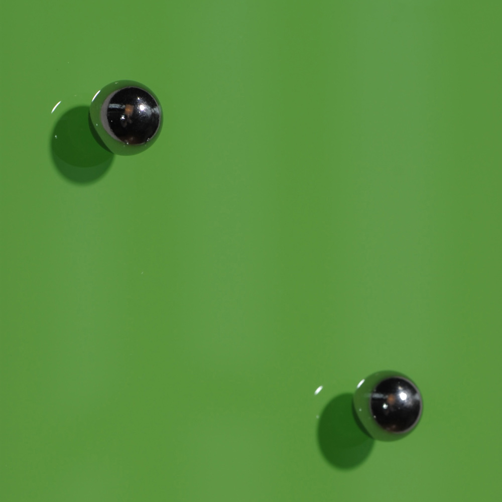 raum blick gruen kugeln 2 12757