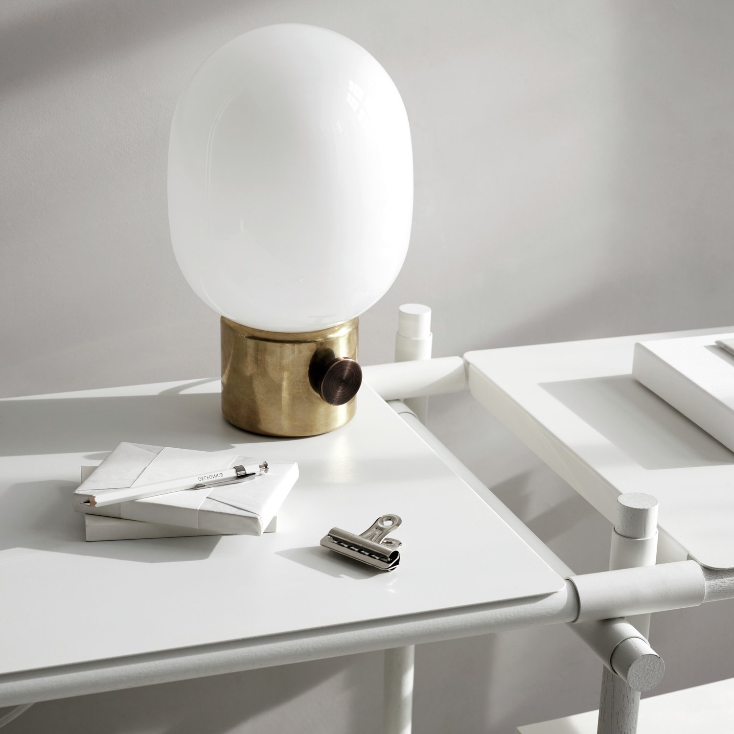 Menu JWDA Metallic Lamp mirror polished brass 2 31328